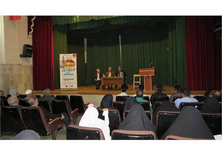 کارگاه آموزشی شعر رضوی به زبان ترکی آذری در شهرستان نقده برگزار شد