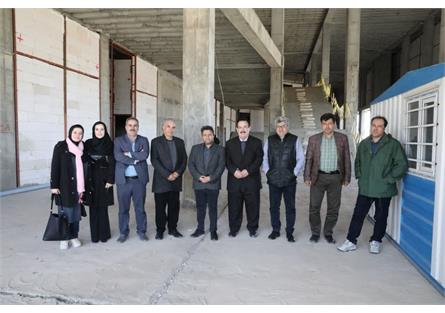 حضور و بازدید هنرمندان تئاتر و نمایش استان اردبیل از روند تکمیل پروژه تالار شهر